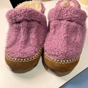 L.L. Bean Kids Slippers in Pink and Brown
